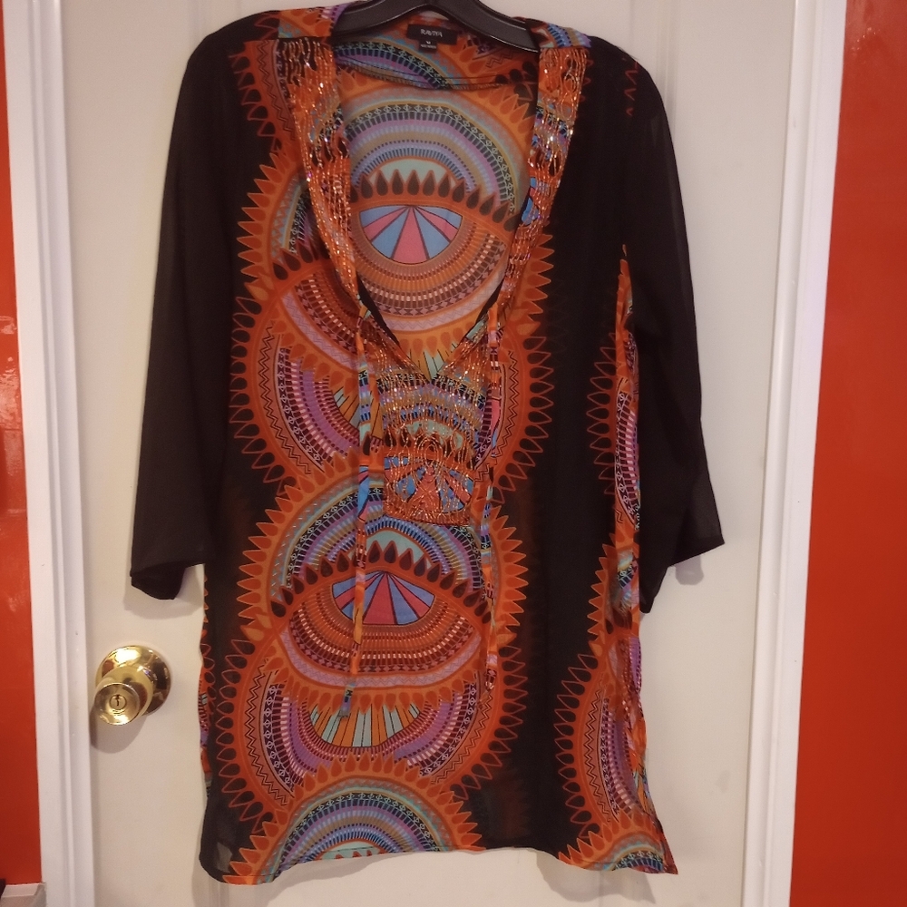 RAVIYA It is a very light and fresh blouse